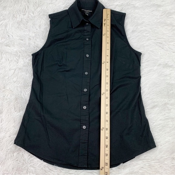 Banana Republic petite tailored fit sleeveless button up shirt in black solid - Picture 2 of 8